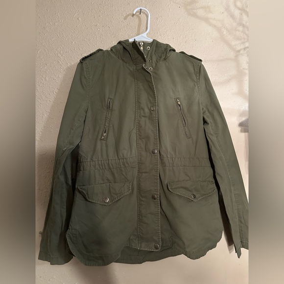 Green Jacket - Picture 1 of 5
